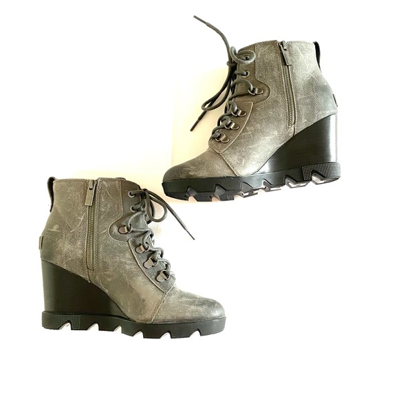 Sorel Joan Uptown Lace Boots - Picture 5 of 9